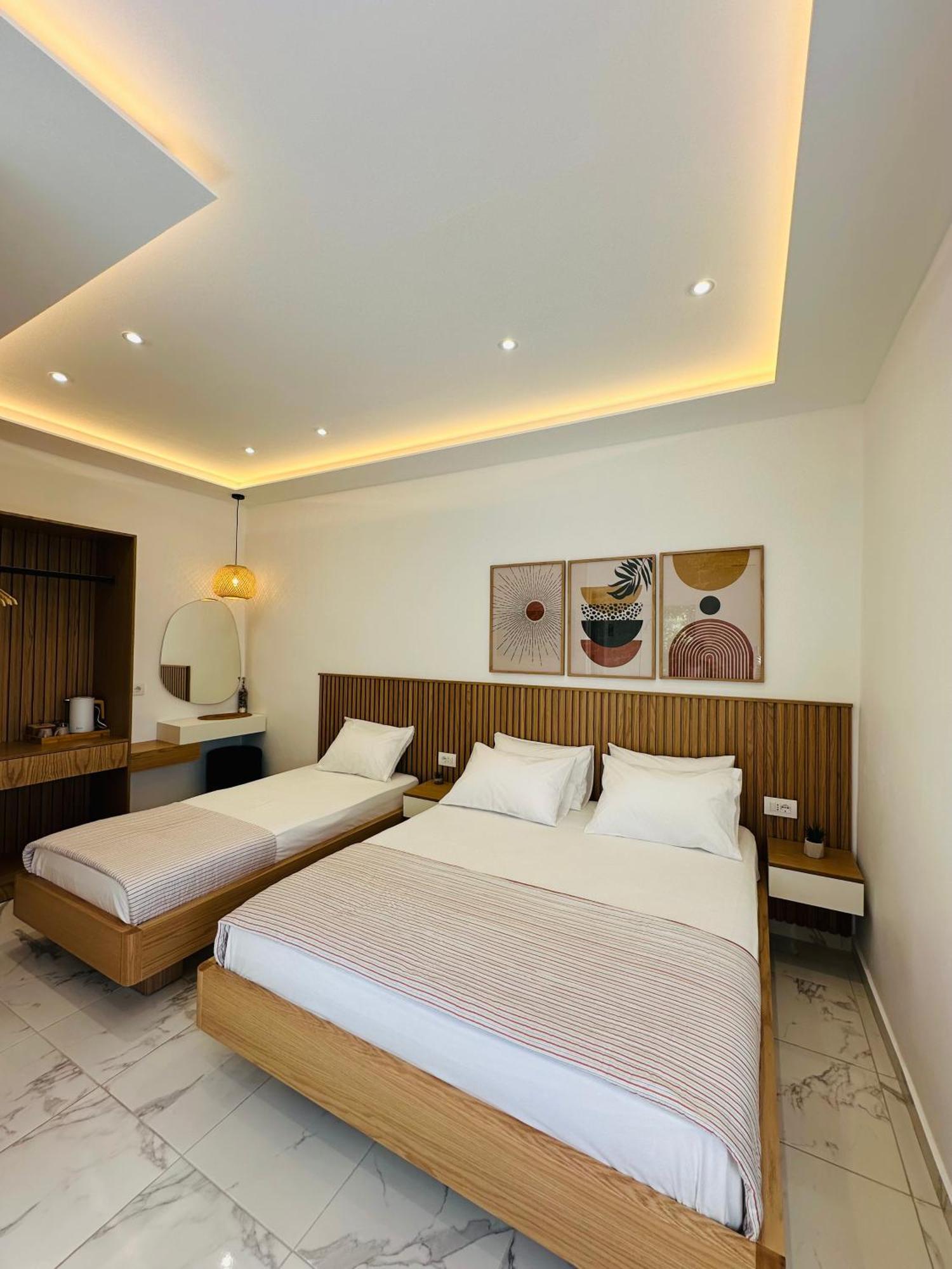 Potami Seashell Hotel Himare Exterior photo
