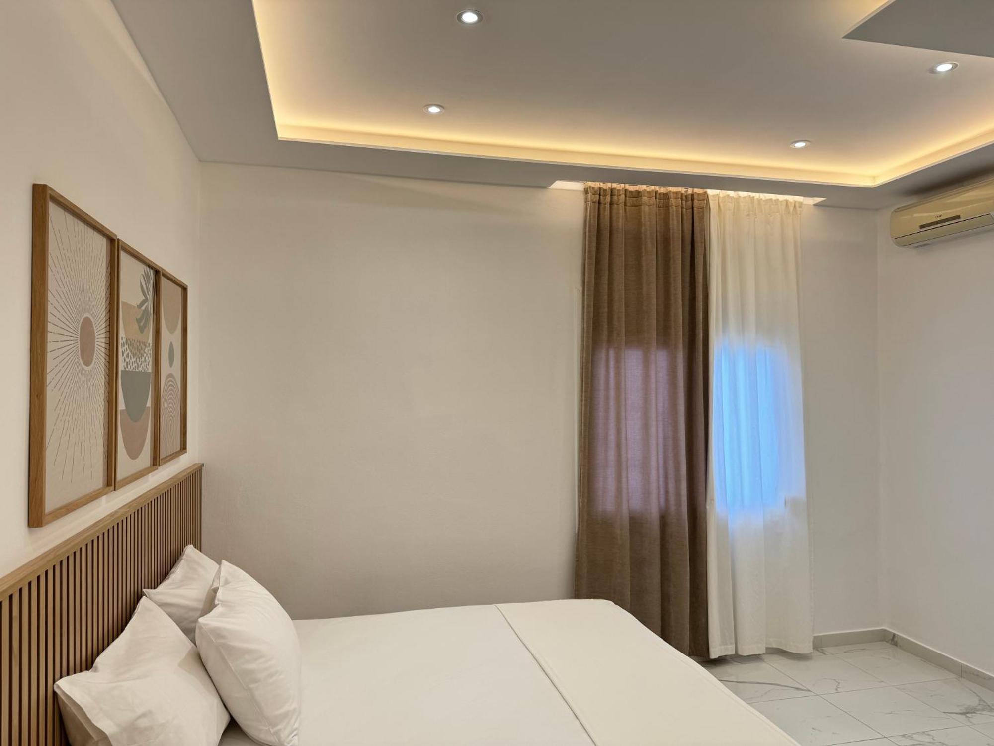 Potami Seashell Hotel Himare Exterior photo